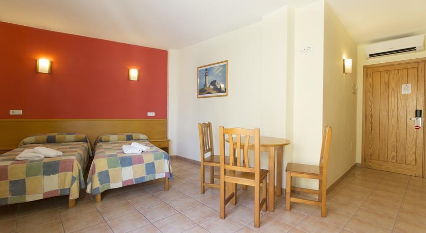 Apartamentos Casa Maria Sant Antoni de Portmany Екстериор снимка